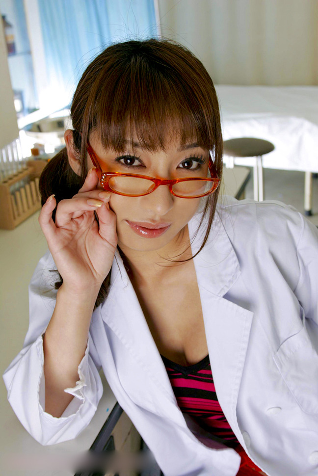 魅惑の美巨乳天使たち （５０）／佳山三花さん （下）