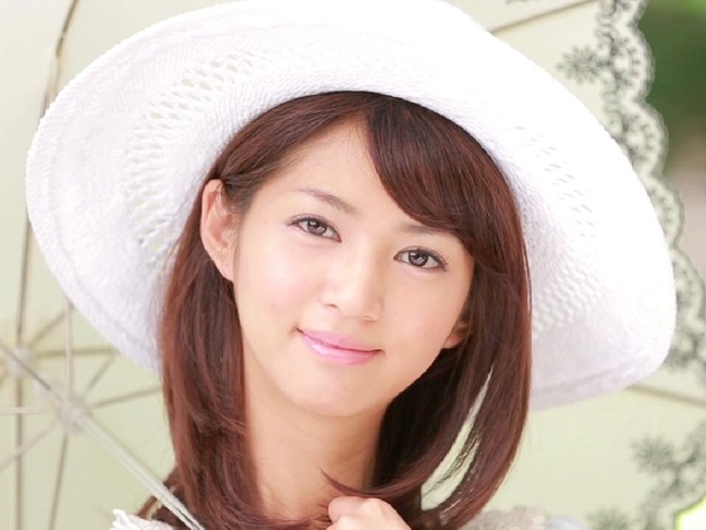 顔射美人 （１）／麻生希さん