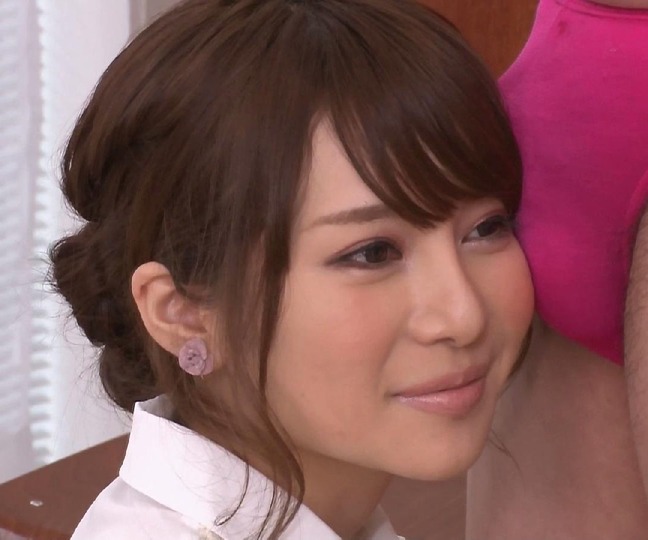 着衣のＡＶ天使・葵 （２）／葵さん